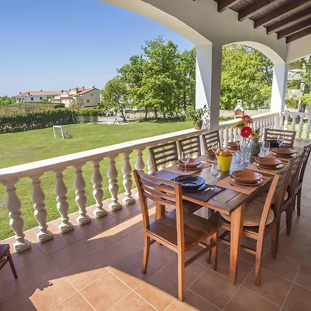 Spacious In Kukci With Swimming Pool * Poreč